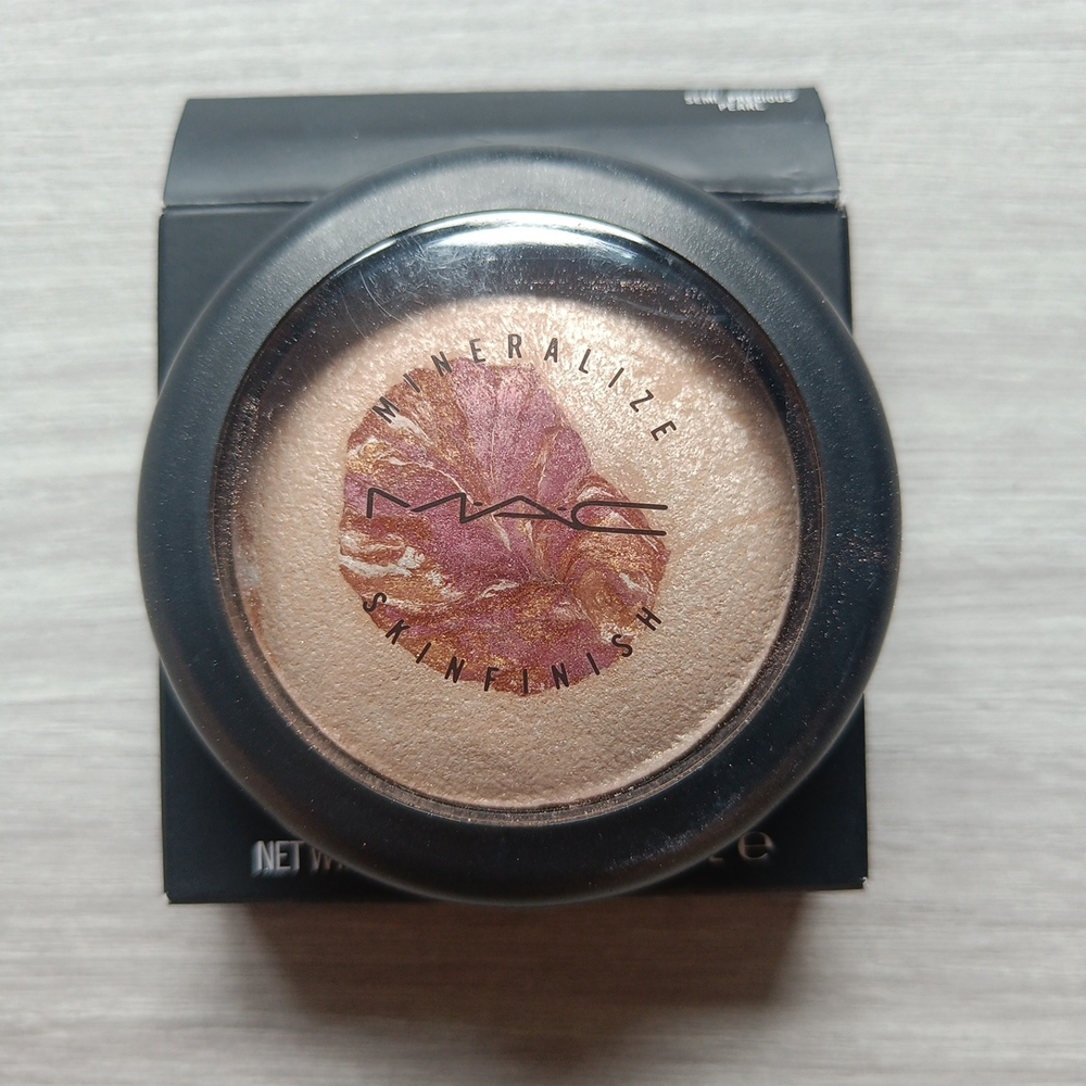 MAC Cosmetics Mineralize Skinfinish Highlighter - Semi Precious Pearl 34